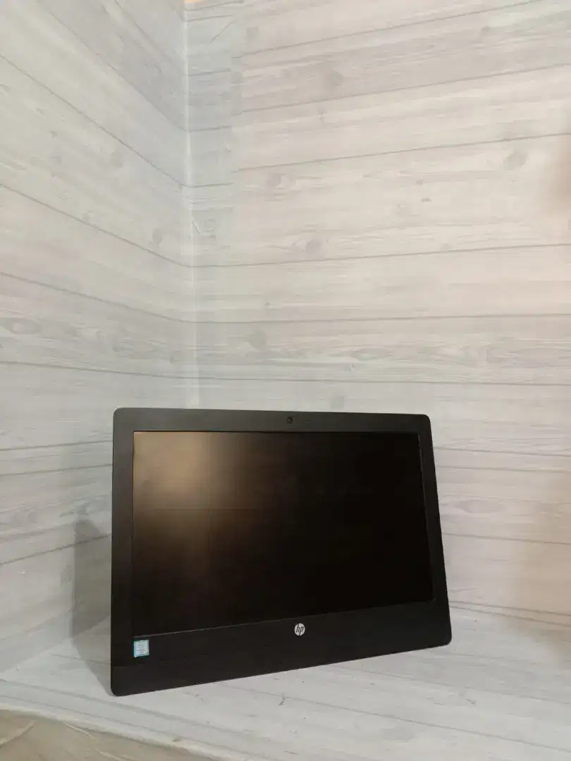 Terima jual beli komputer bekas x lelangan kantor all in one PC laptop