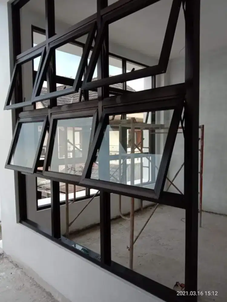 TRALIS,PINTU DORONG,PINTU LIPAT,RENOVASI KERUSAKAN RUMAH,STANLIS,BESI