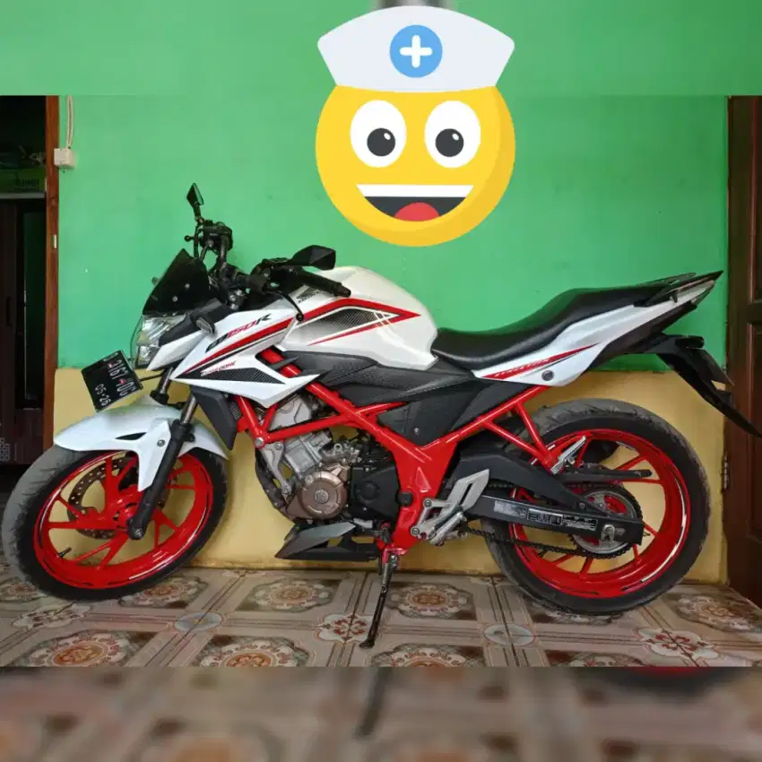 Di jual cepat motor CB150R street fire special edition