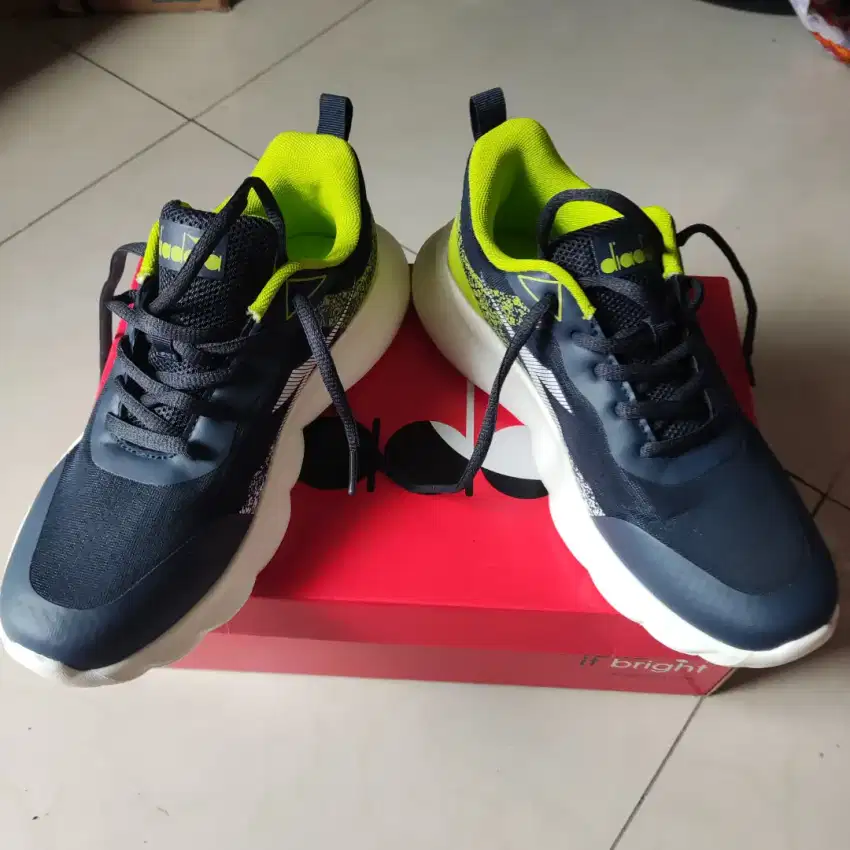 Dijual Sepatu Diadora Running Size 39 Original Rp.450rb