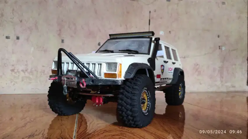 RC Adventure Cherokee 1/10