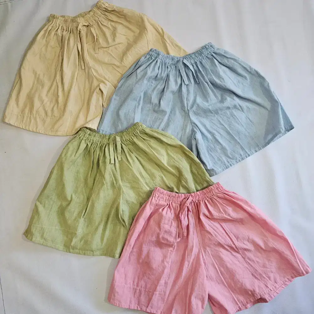 Celana Pendek Linen Warna