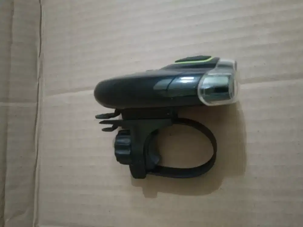Lampu sepeda Energizer second