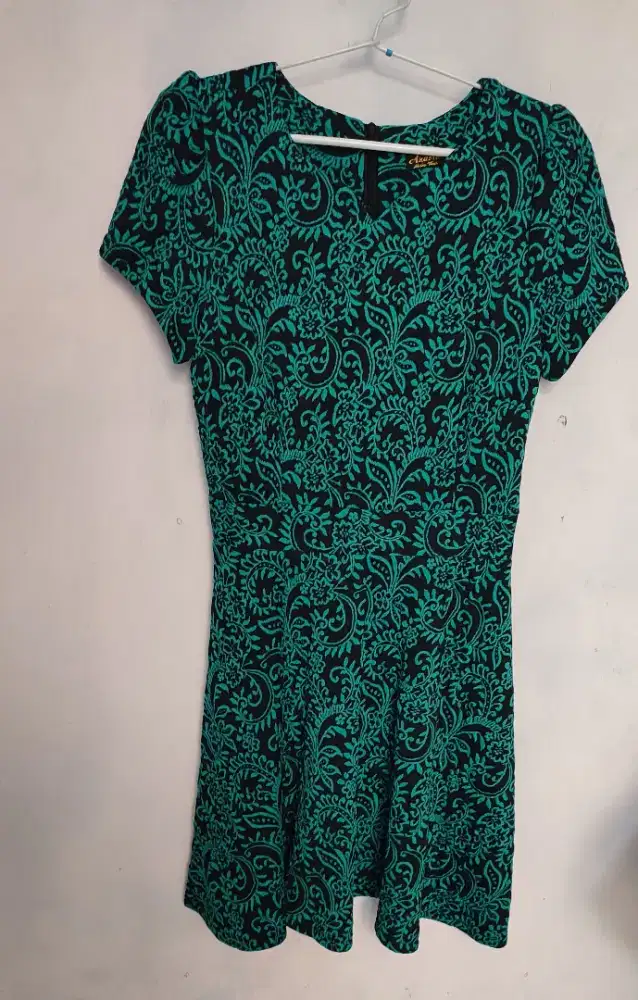 Dress wanita warna tosca