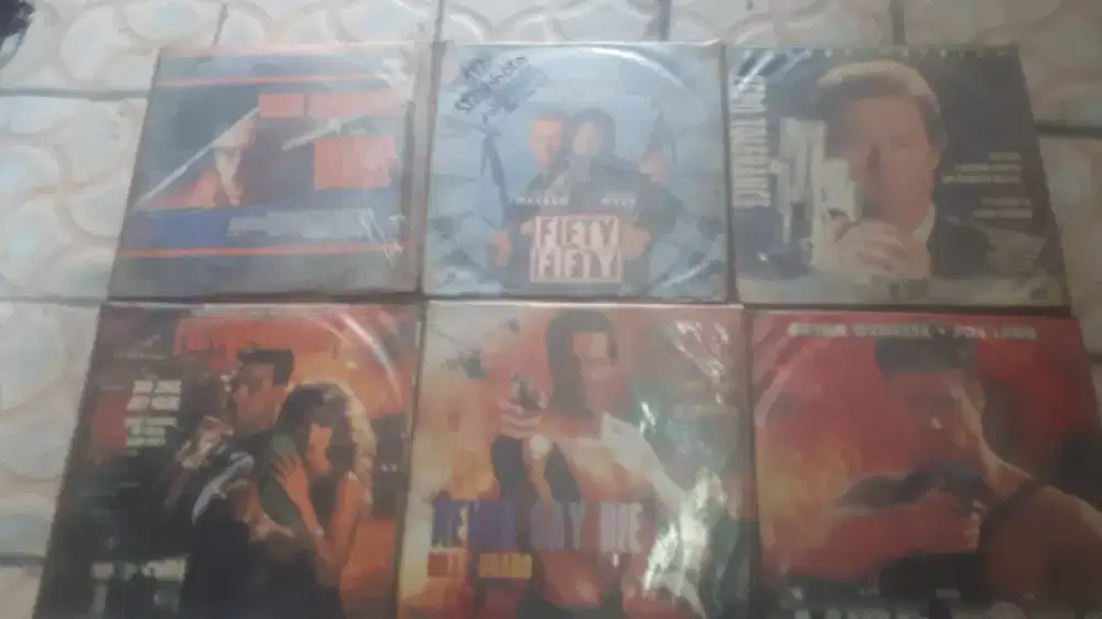 Slhkn plh slh 1 kaset laser dist film barat lawas kond mls hrg murah