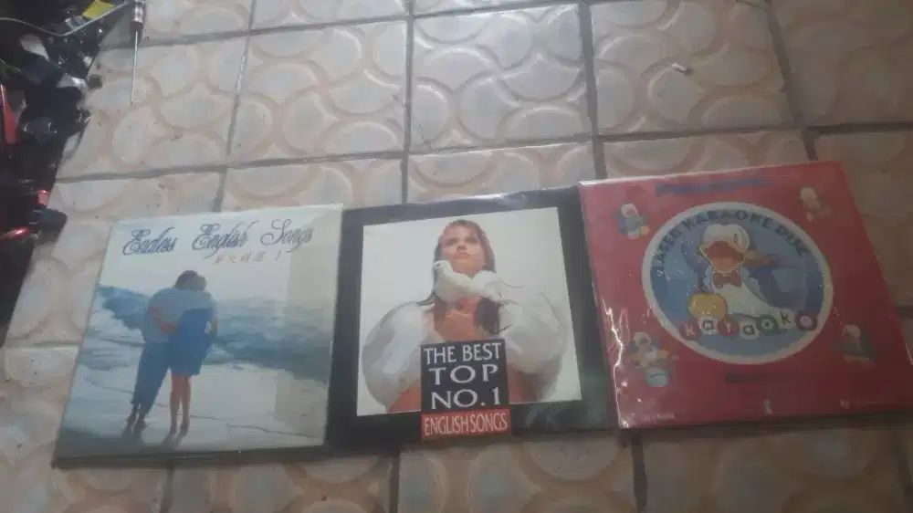 Slhkn plh slh 1 kaset laser dist lagu2 barat lawas kond mls hrg murah