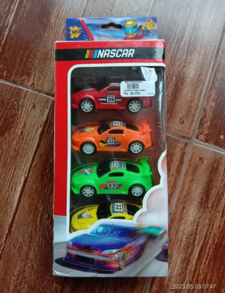 Satu set mobil mini