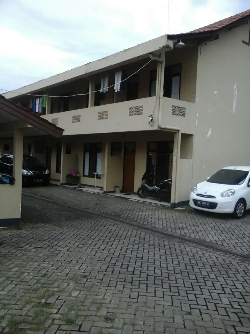 Disewakan : Rumah Kontrakan 3 Petak di CBD Bintaro Sek 9