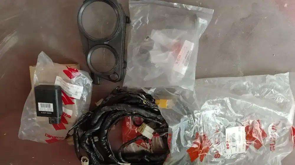 Part Suzuki Skywave