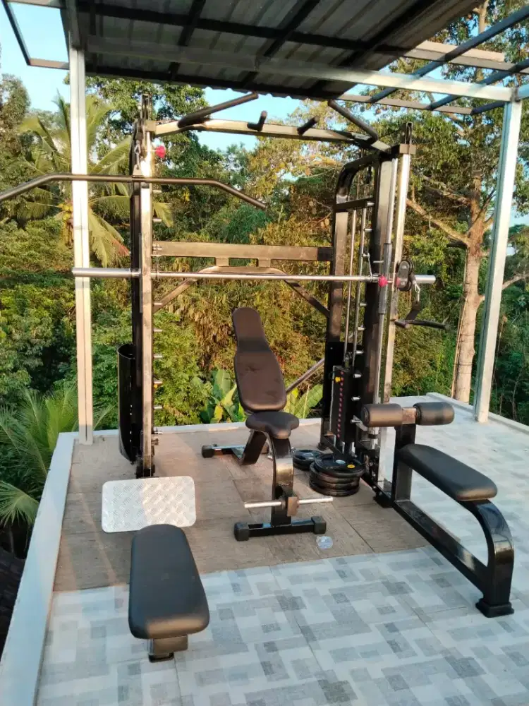 alat fitnes Smith machine multi fungsi