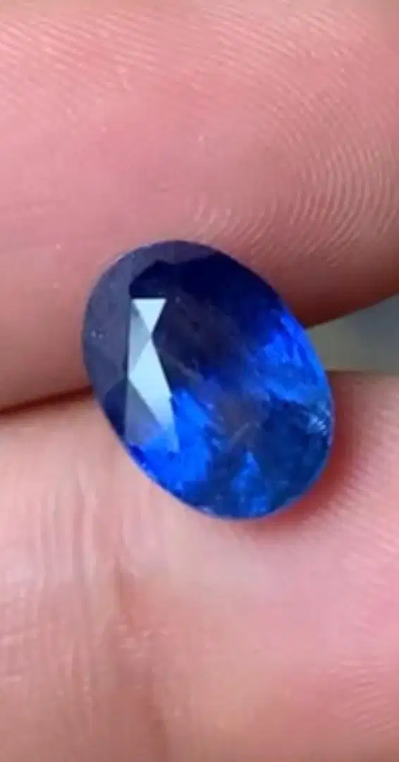 Natural Blue Sapphire (Burma/Myanmar)