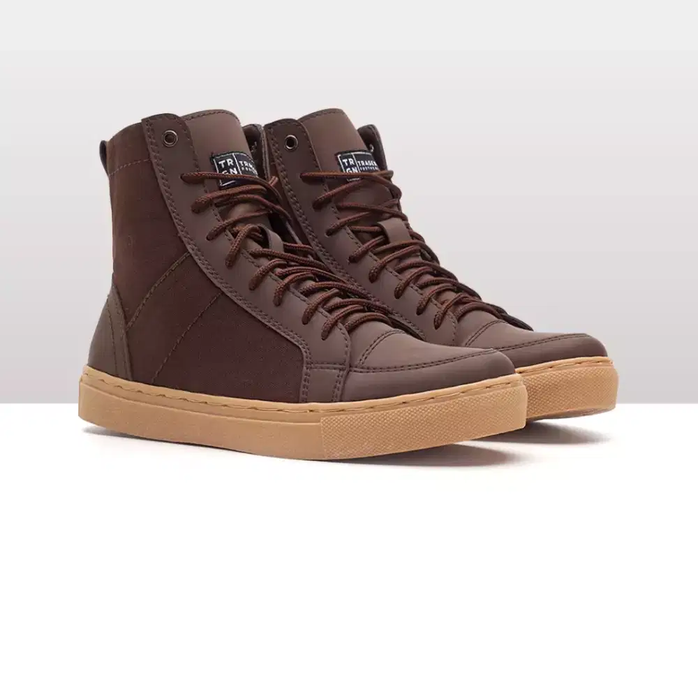 Sepatu boot merk Tragen