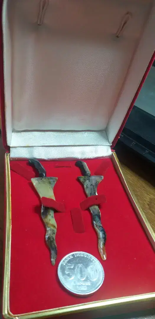 Dijual kolektor item keris akik