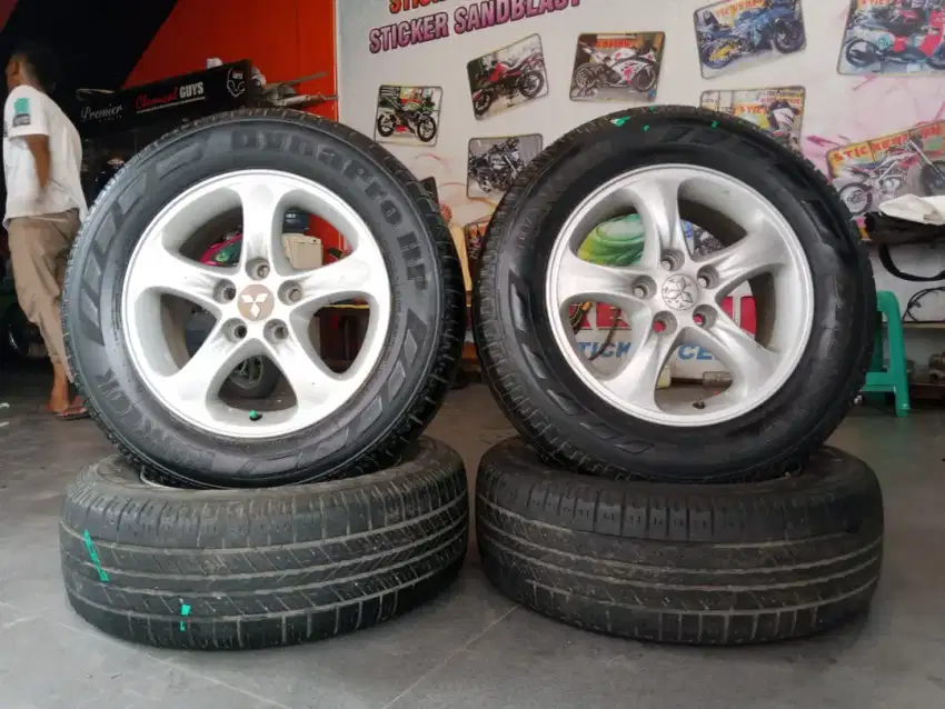 Jual velg standart R16 lubang 5 dengan ban triton strada