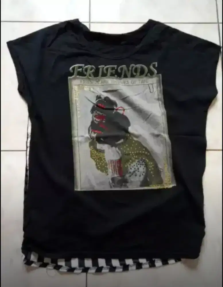 Dijual baju atasan warna hitam