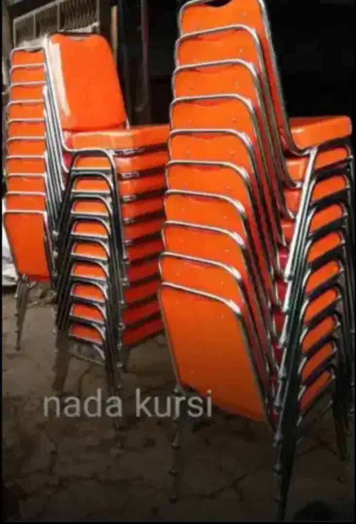 KURSI SUSUN MODEL FUTURA