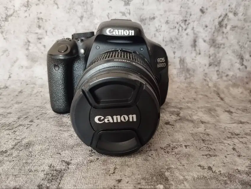 Kamera DSLR Canon 600D