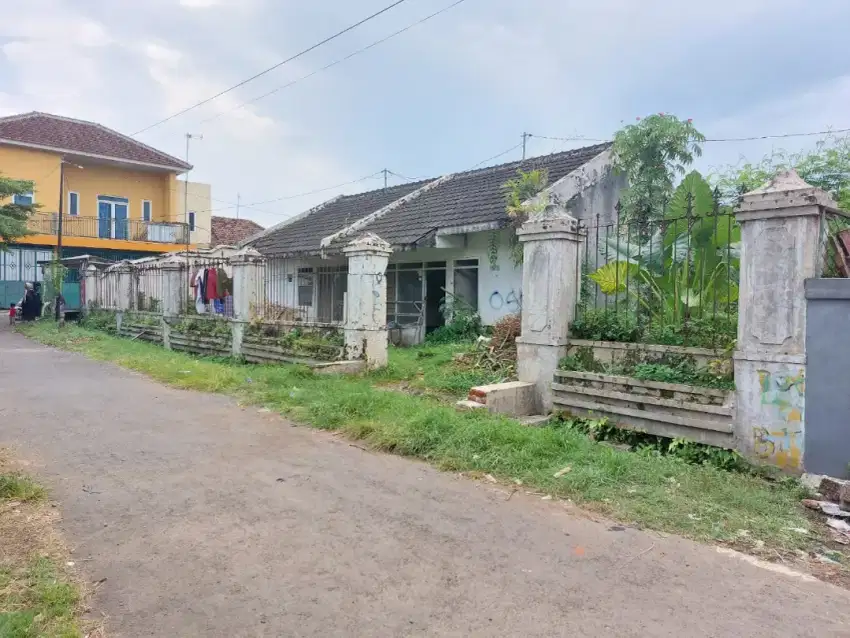 Hitung Tanah Luas 400 m Dekat Rich Village