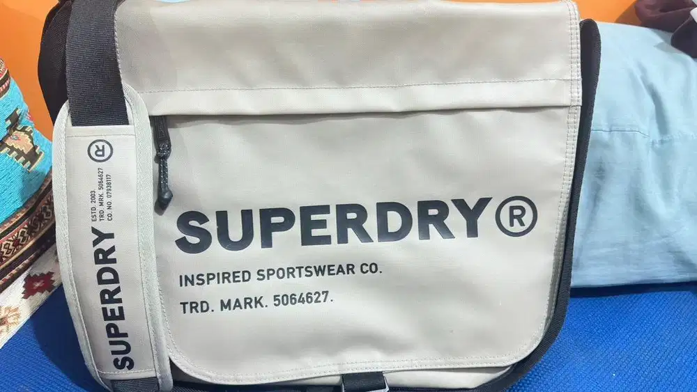 Tas super dry selempang