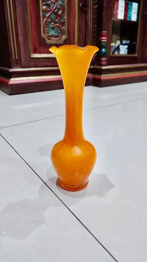 Kristal Vas Bunga Orange Mulus dan Lucu