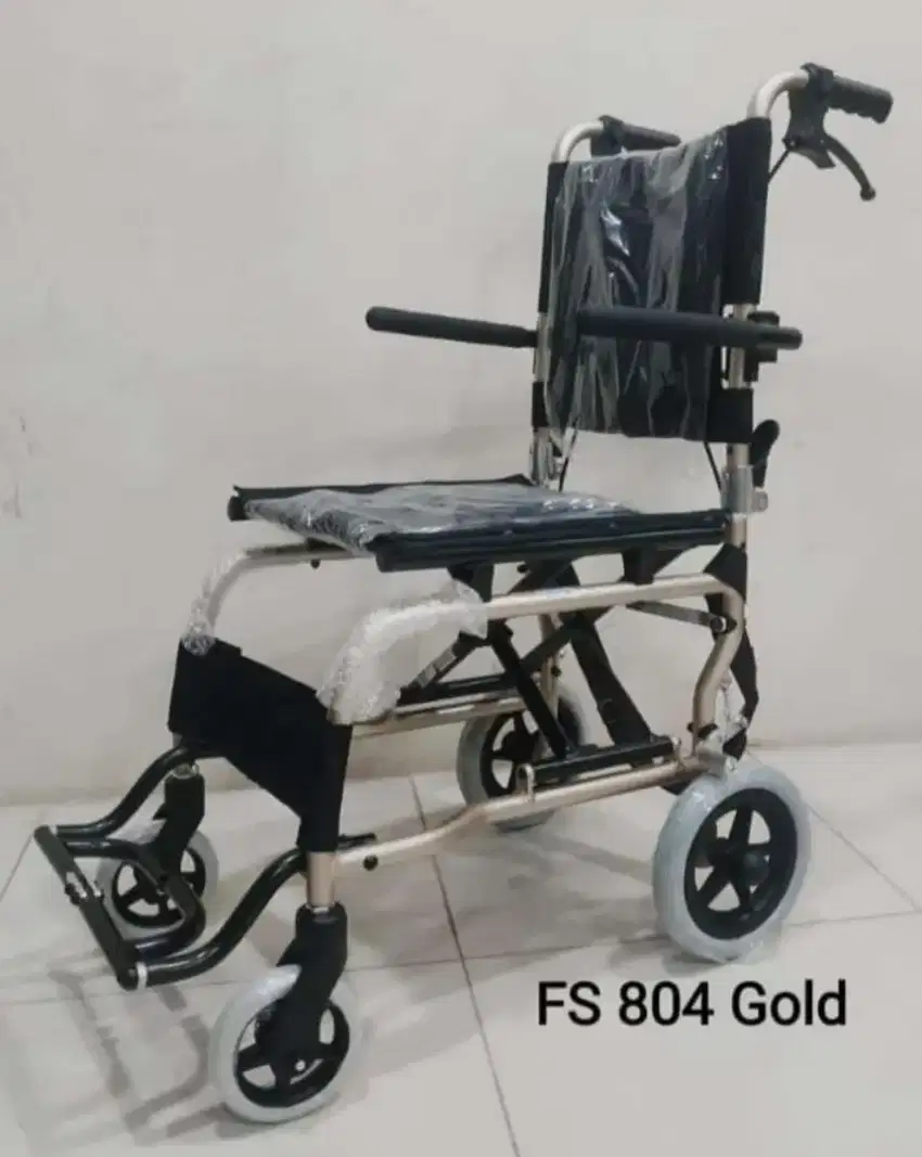 Kursi roda Gea fs-804 hitam