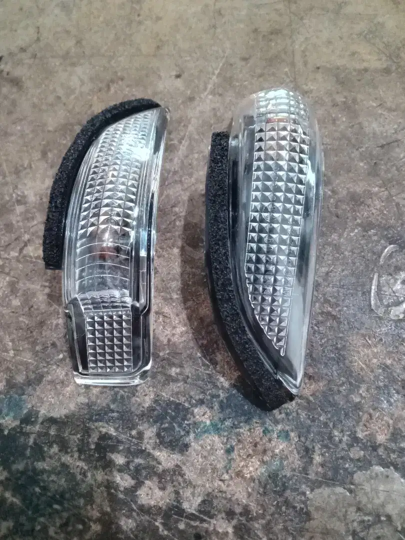 Lampu sen cover spion calya sigra etios yaris