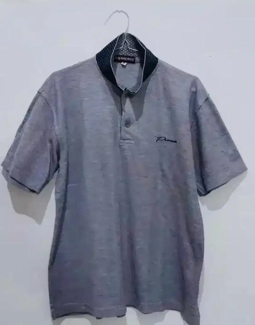 Preloved T-Shirt PIERREROS