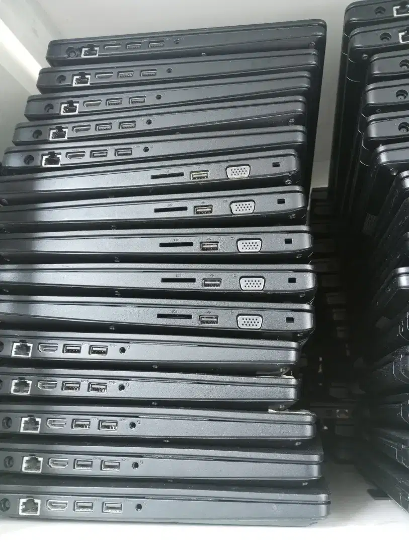 Dibeli Laptop Komputer Monitor Printer Segala kondisi