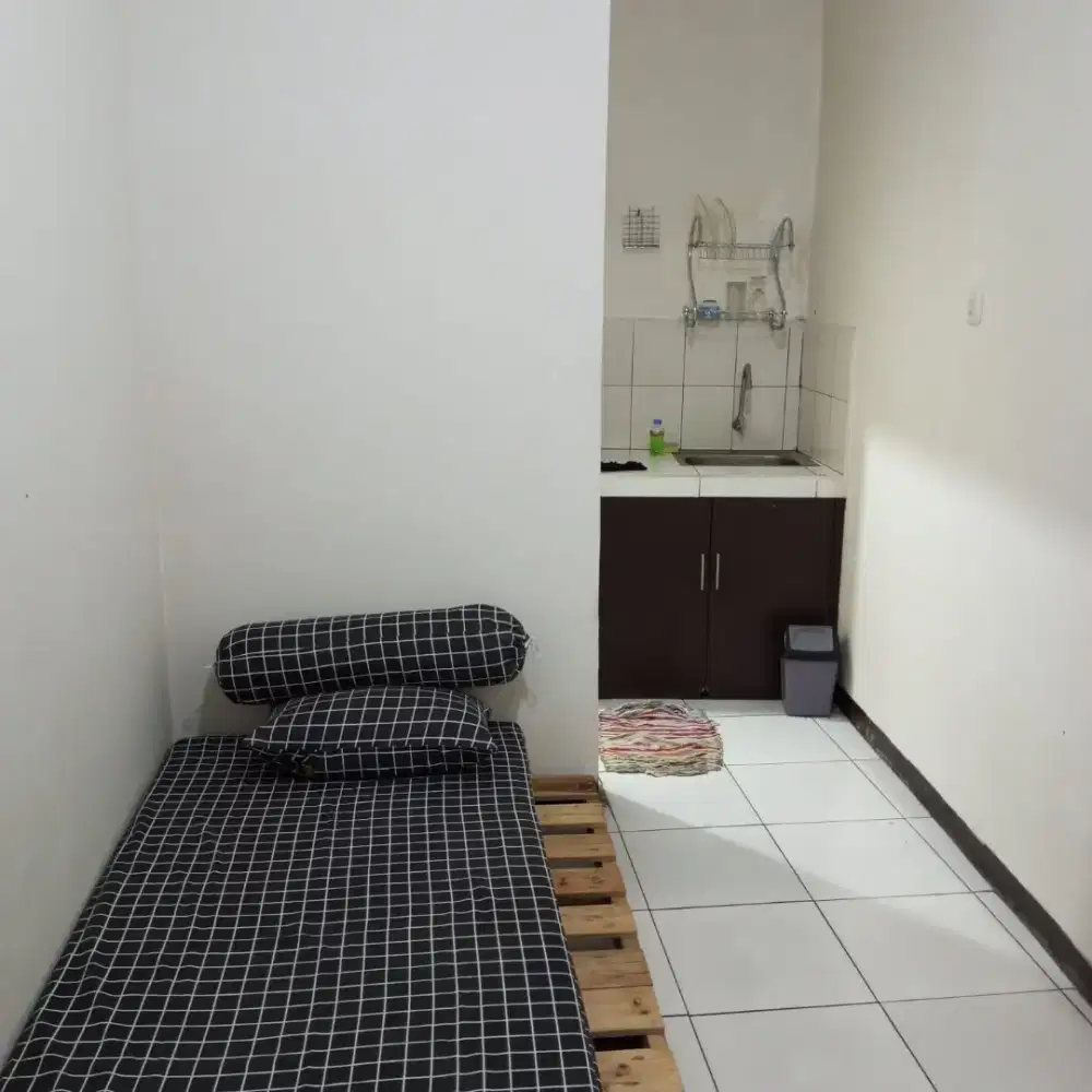 Kos wanita Jln Abdul wahab , cinangka sawangan depok