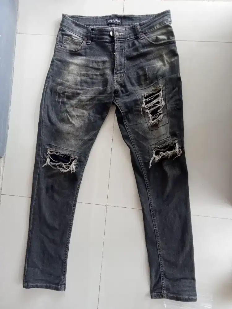 Weird jeans size 30