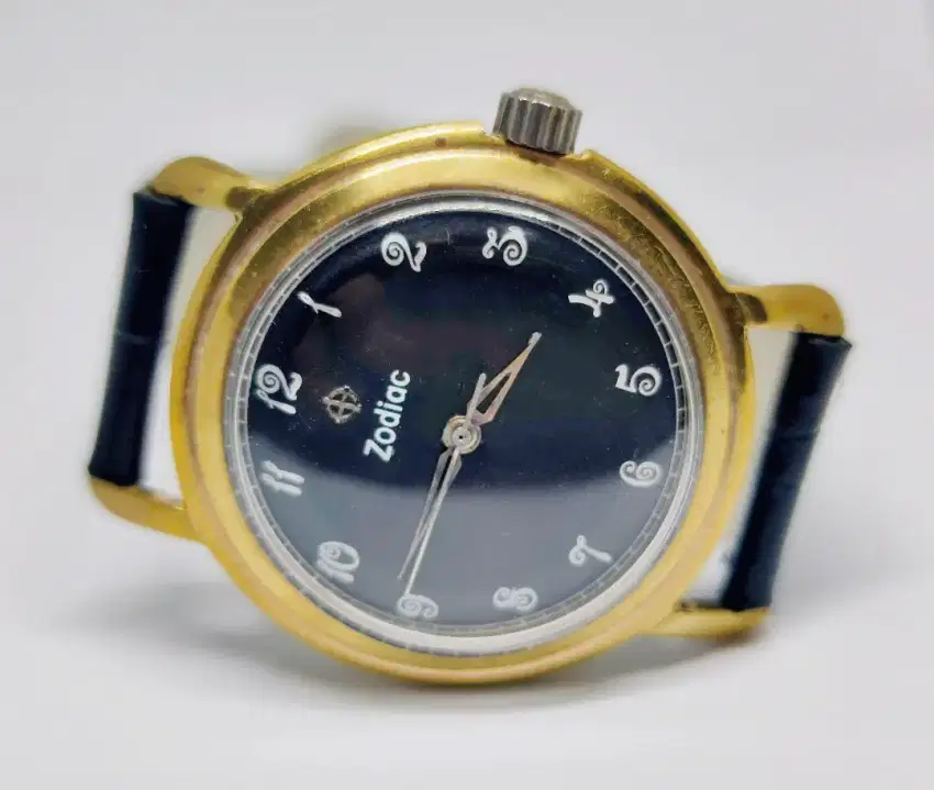 Zodiac 1940 arabic dial omega oris longines rado