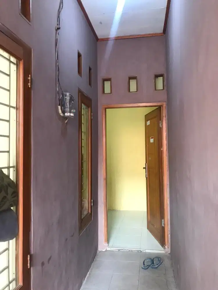 KONTRAKAN MURAH LUAS ADA KAMAR NYA