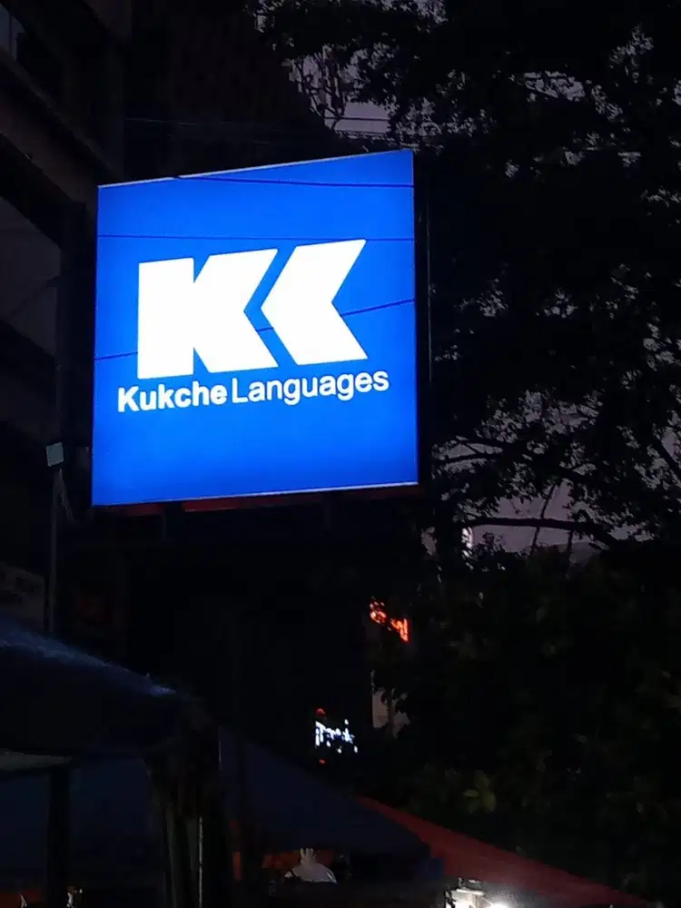 Huruf timbul//papan nama//neon box//reklame//acrylic// murah