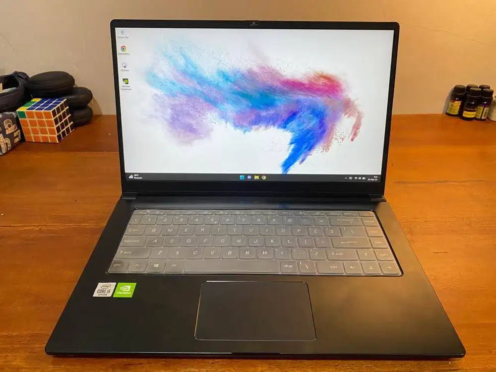 Laptop MSI Modern 15 A10RAS, intel i5 Gen 10th, SSD 51GB, RAM 16GB