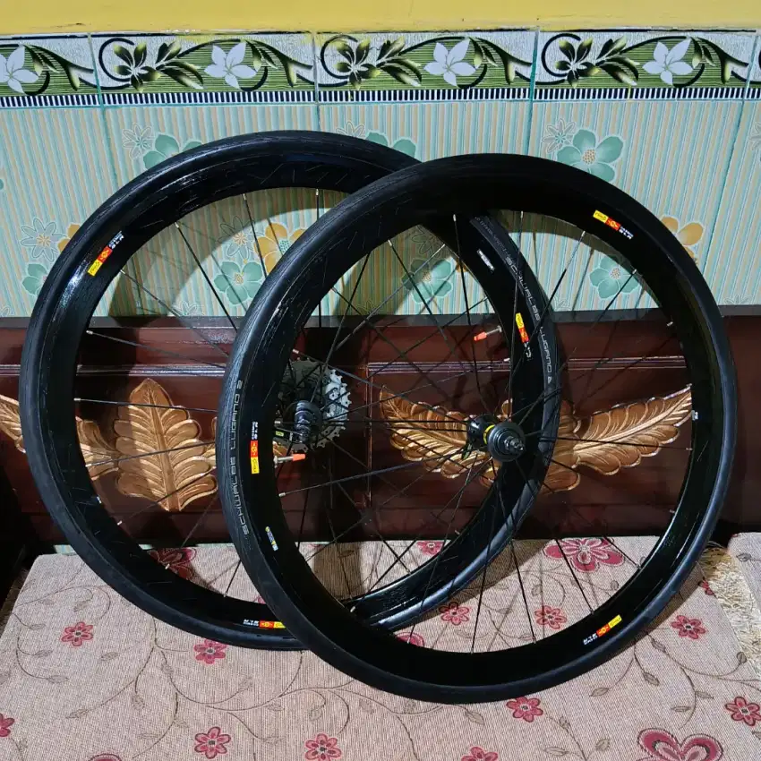 Wheelset cosmic mavic SLR kondisi 90% like mew siap pakai