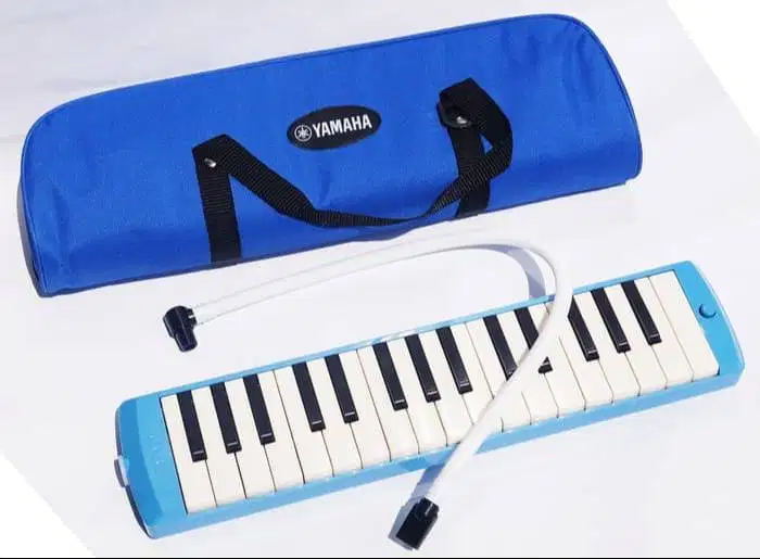 pianika tiup original Yamaha di jamin asli barang baru berkualitas