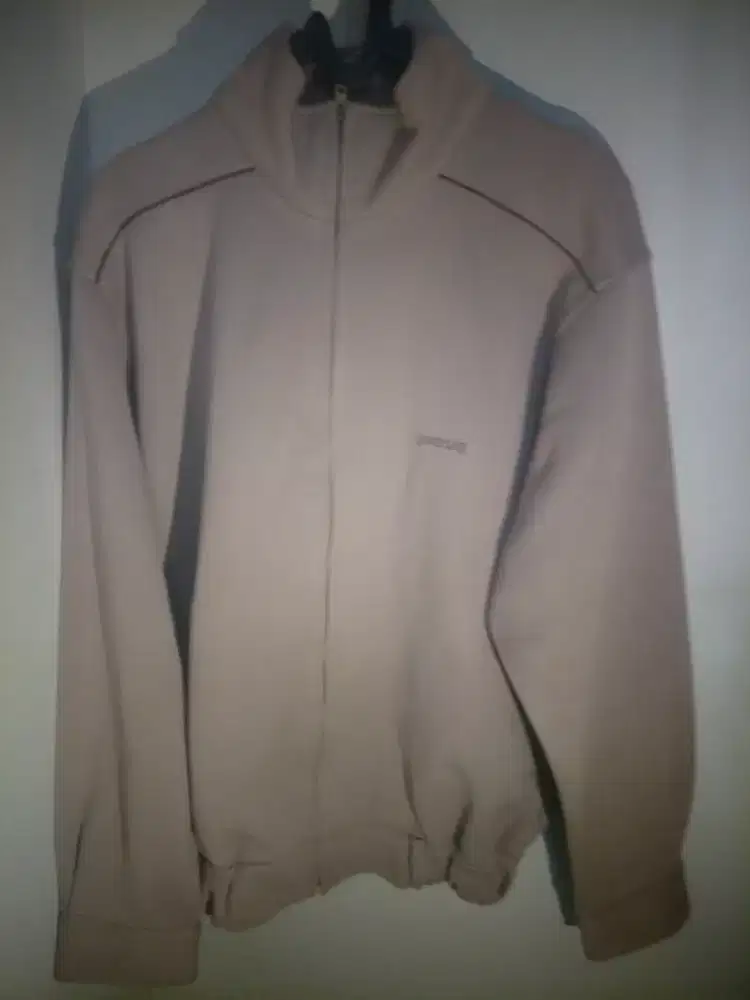 JAKET UNTUK DIKALA DINGIN.