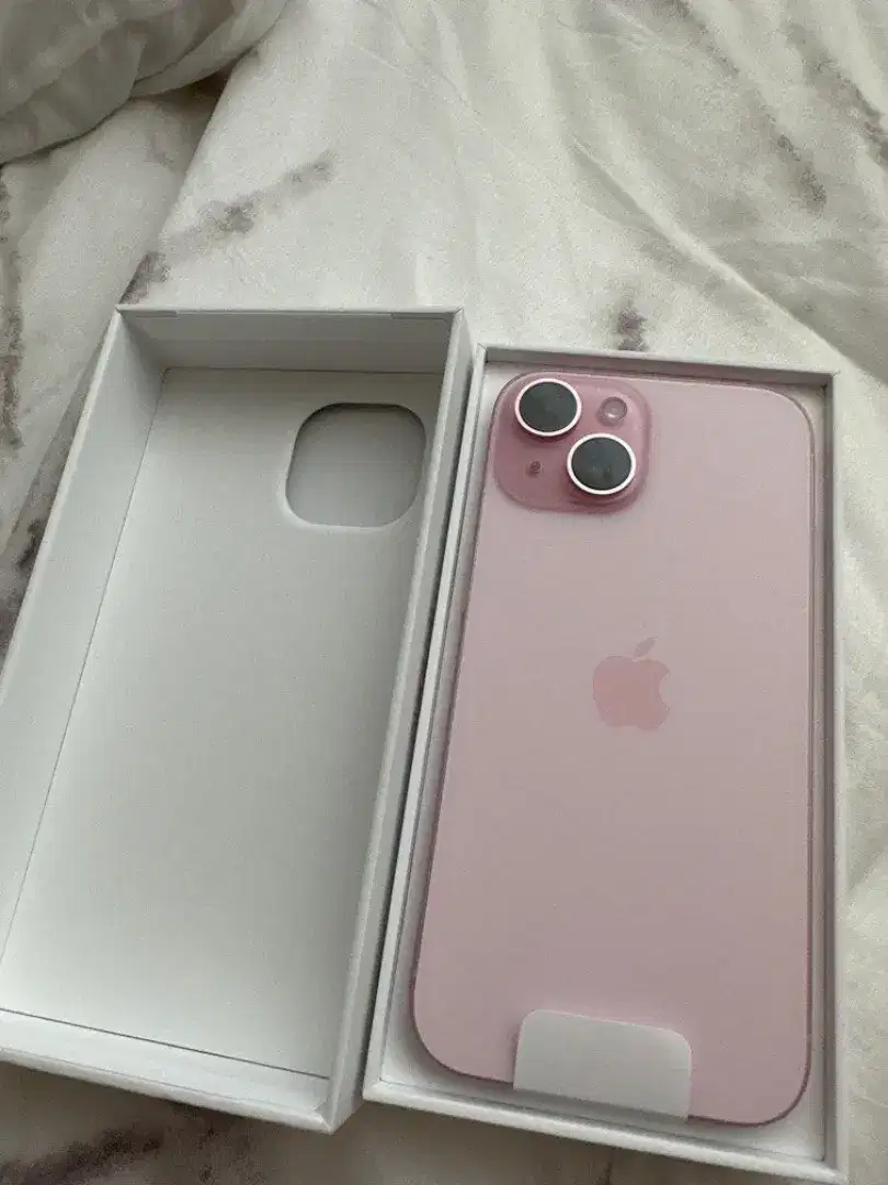 IPHONE 15 PINK SERIES Bisa Kredit Bunga Rendah Hingga 0%