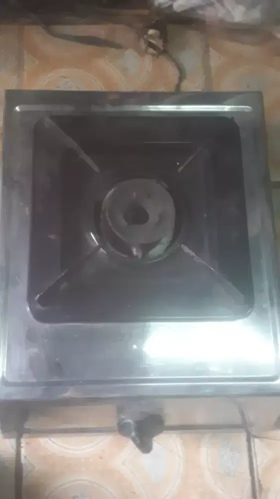 Se bh kompor gas portable berkualitas kond spt baru mgkn ada yg perlu