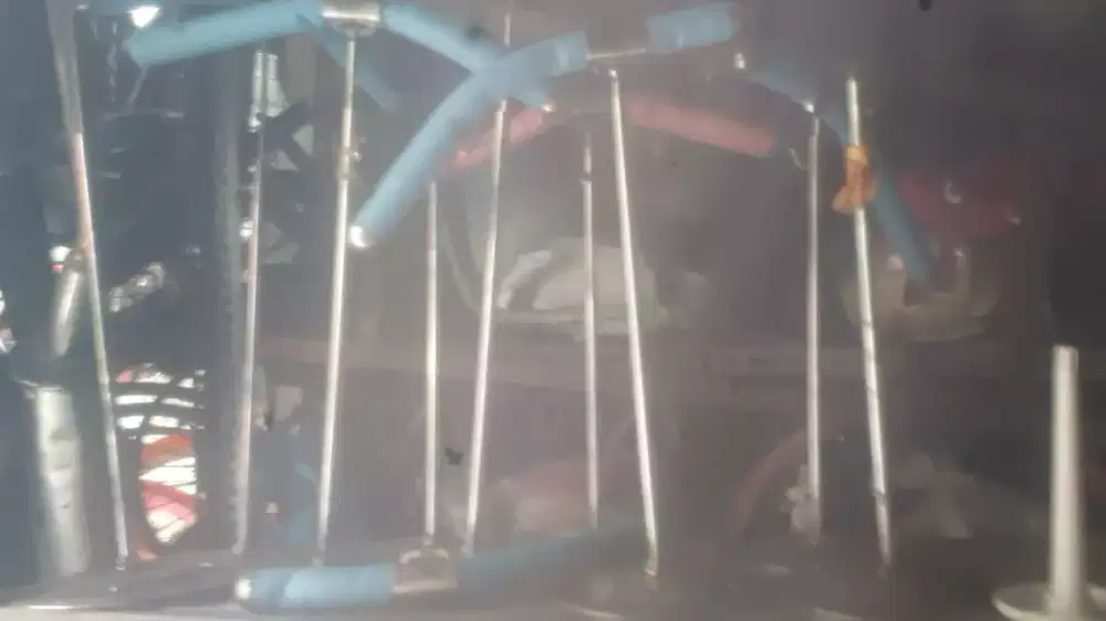 Se paket ada 9 tiang besi khusus gantung baju dll kpnd bgs mls murah2