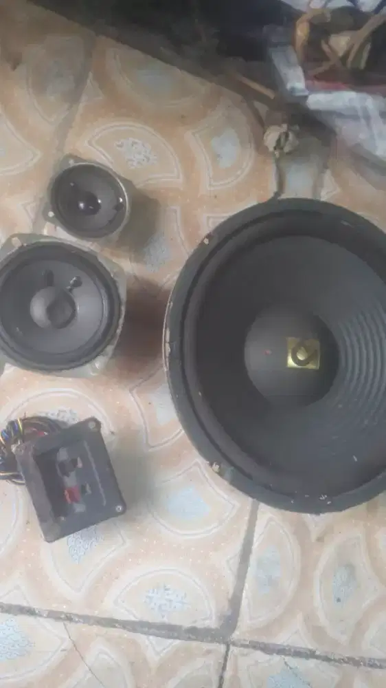 Se paket speaker pasif 10 kond hdp box hancur se lg ada cpt murah kok