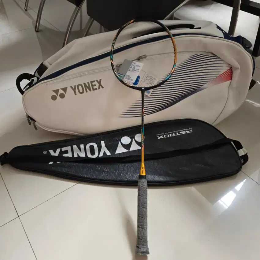 Yonex Astrox 88D Pro 3U G6 / Racket Badminton