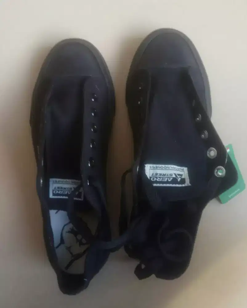 sepatu aero street full black
