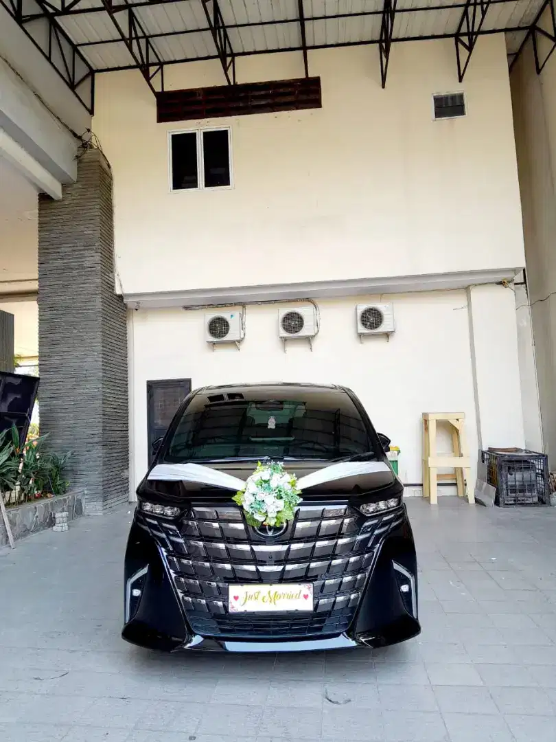 HIAS BUNGA MOBIL PENGANTIN