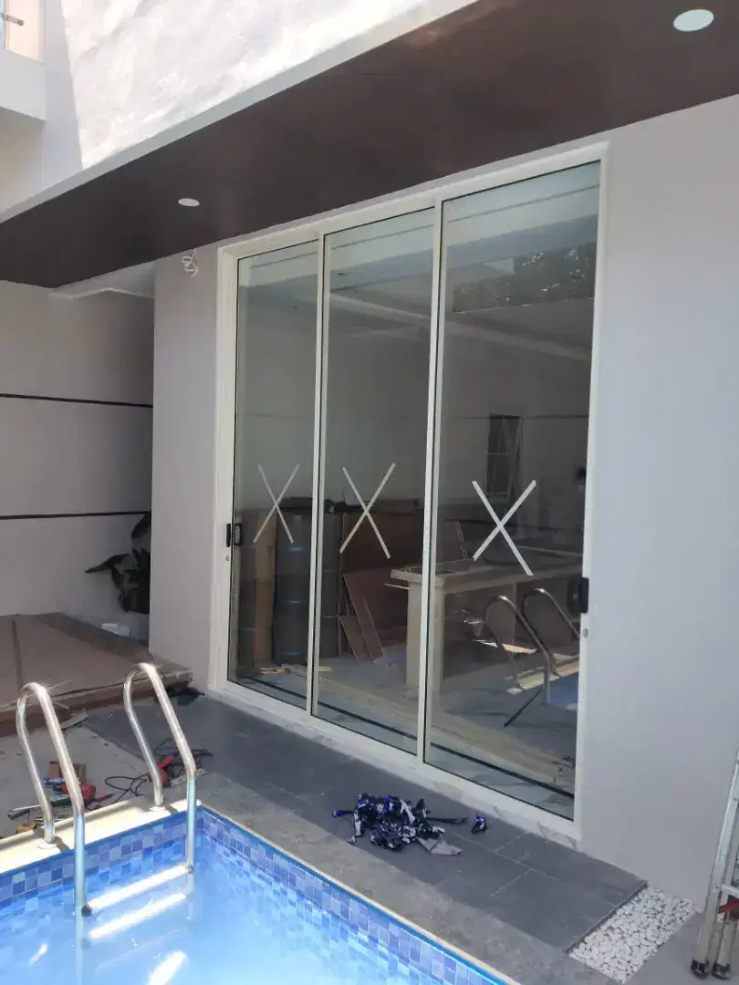 Partisi aluminium