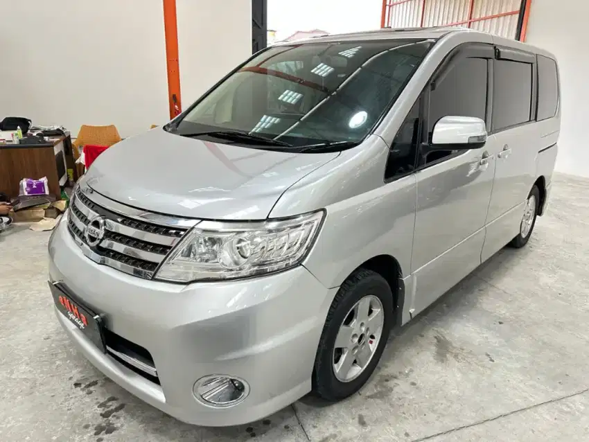 Nissan Serena HWS matic 2010 CBU JAPAN (langka)