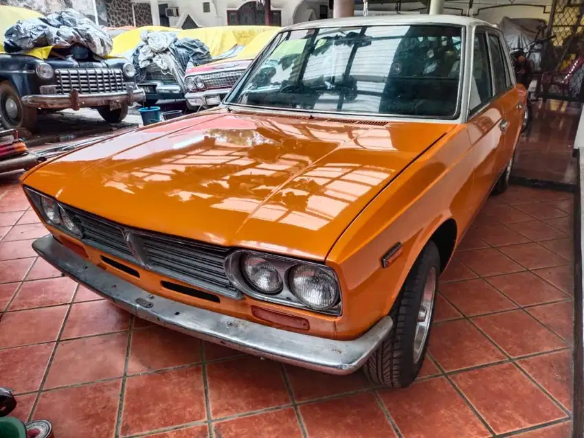 Nissan Datsun Laurel Tahun 1970 Antik dan Klasik