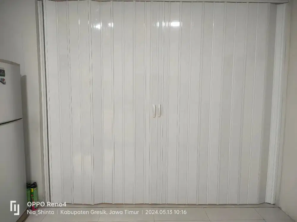 Pintu lipat Sekat PVC