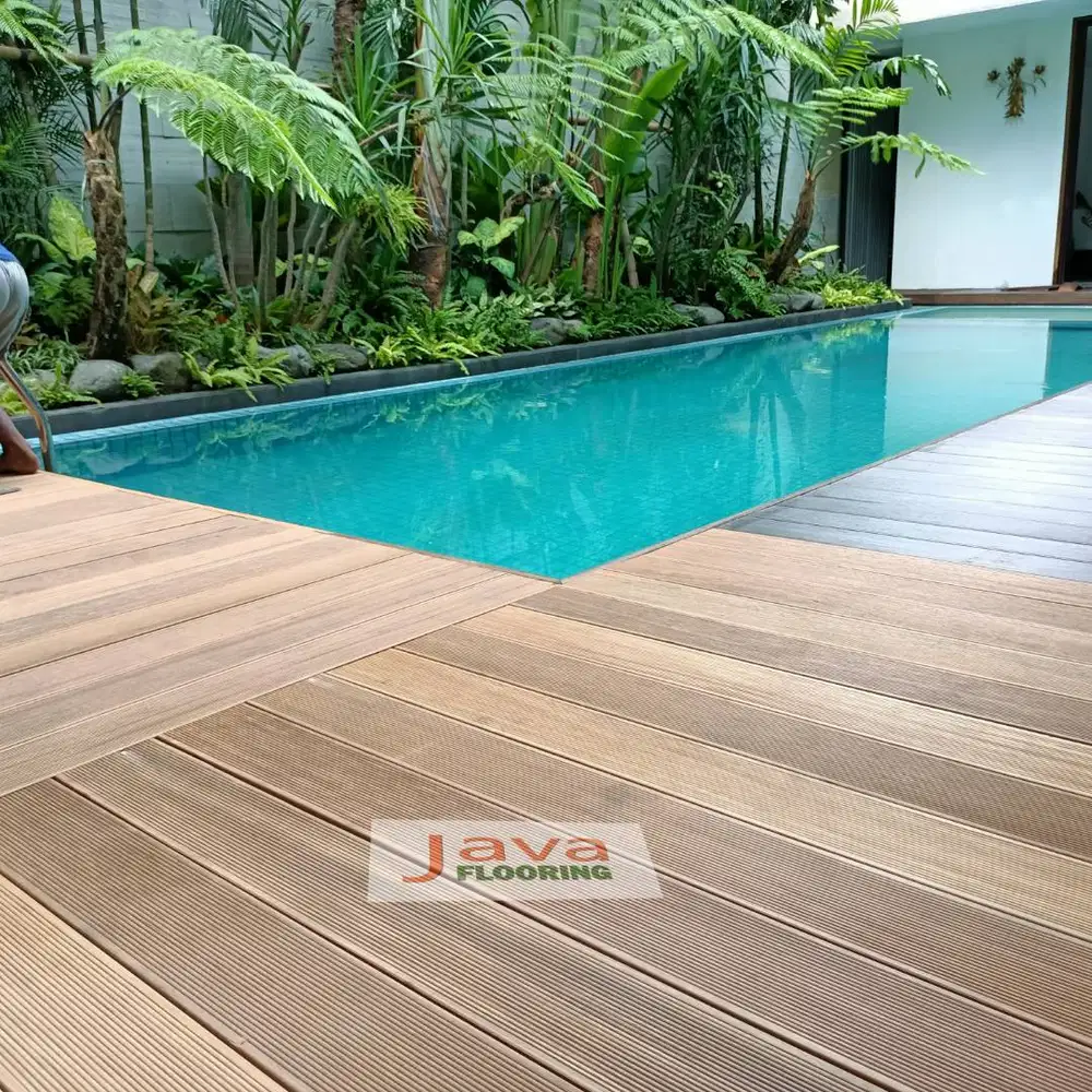 Lantai Parquet Kayu Decking Outdoor Kolam Renang / Pool Deck