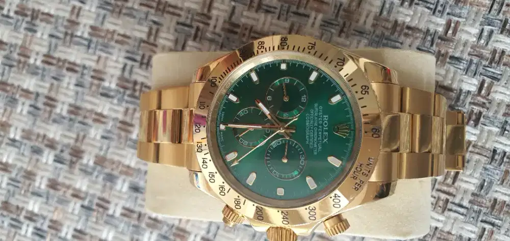Jam tangan rolex daytona